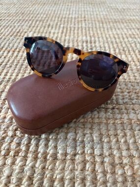 Illesteva Tortoise Shell Round Frame Sunglasses with Dark Lenses